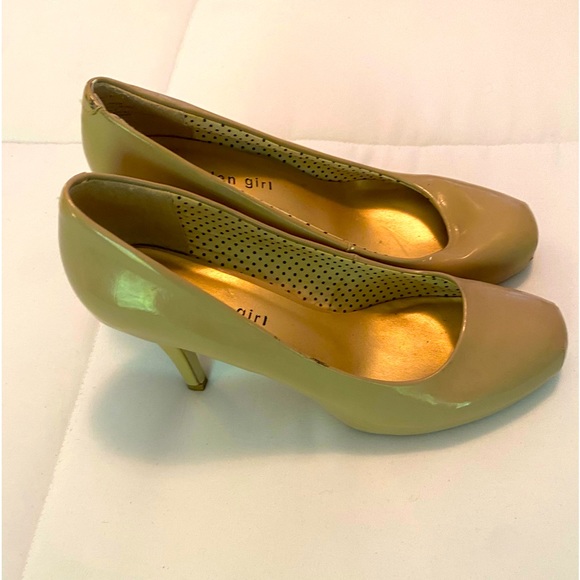 Madden Girl Getta Platform Pumps 6” Natural Stiletto High Heel, size 8.5 - Picture 2 of 6